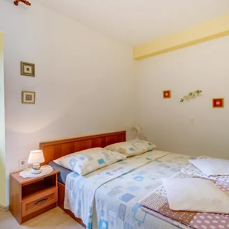 With A Parking Space Lejlighed Mali Lošinj