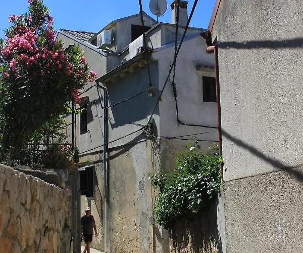 Apartment With A Parking Space Mali Losinj